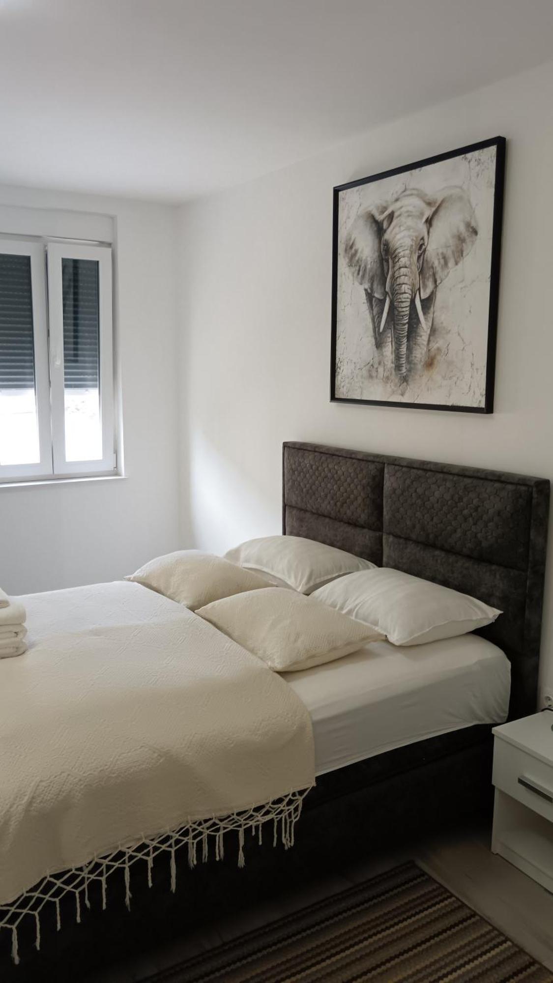Faveria Apartments Amphitheater With Free Parking プーラ 部屋 写真